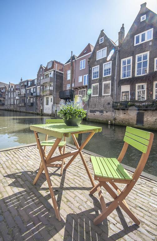 Blom Aan De Gracht Bed and Breakfast Dordrecht Eksteriør billede