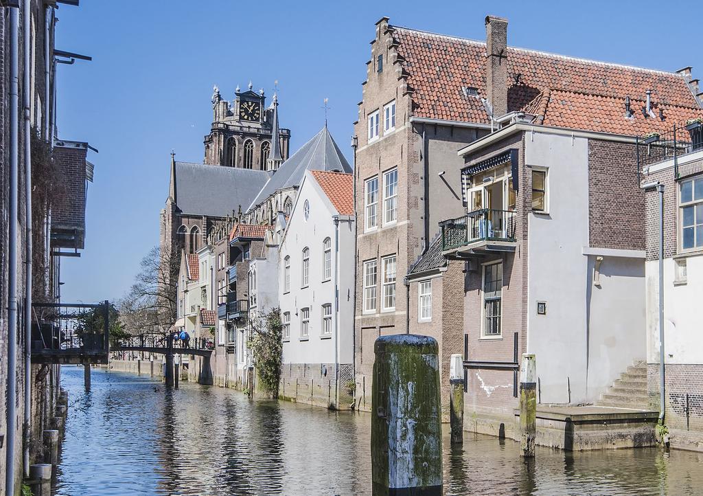 Blom Aan De Gracht Bed and Breakfast Dordrecht Eksteriør billede